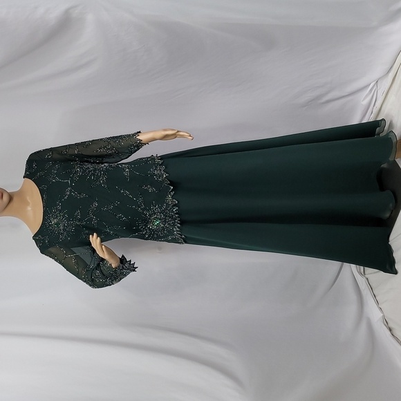 𝅺JKARA Hunter Asimetrical Green Chiffon Beaded  Embellished Gown - Picture 13 of 17